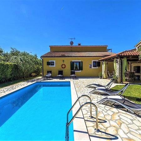 Spacious Three-Bedroom Villa Balun With Pool Poreč Dış mekan fotoğraf