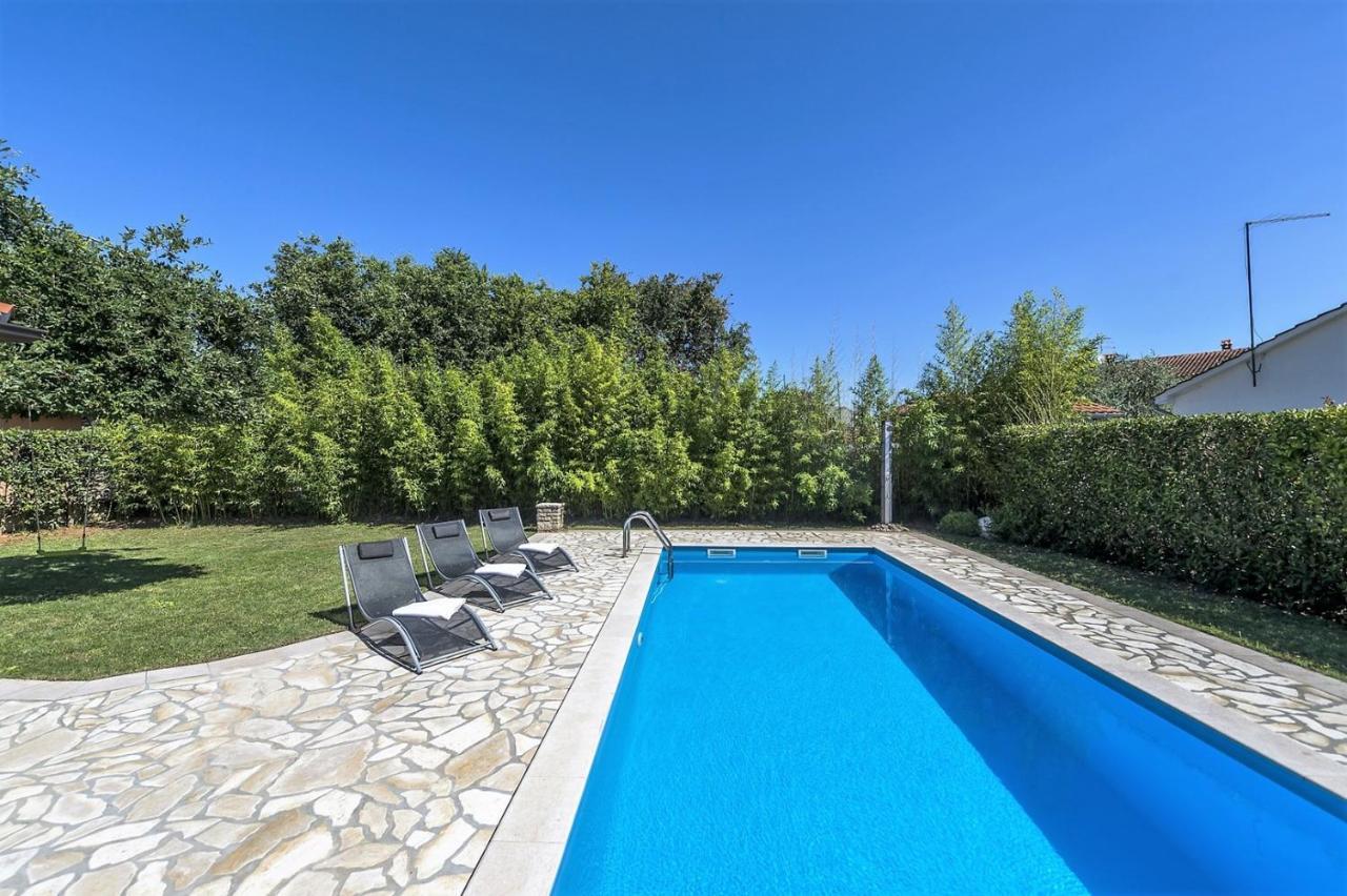 Spacious Three-Bedroom Villa Balun With Pool Poreč Dış mekan fotoğraf